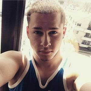 Meet your Posher, Joel